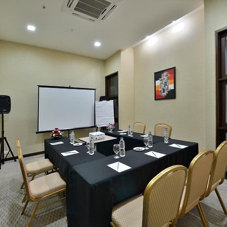 Serela Merdeka By Kagum Hotels Bandung Ngoại thất bức ảnh