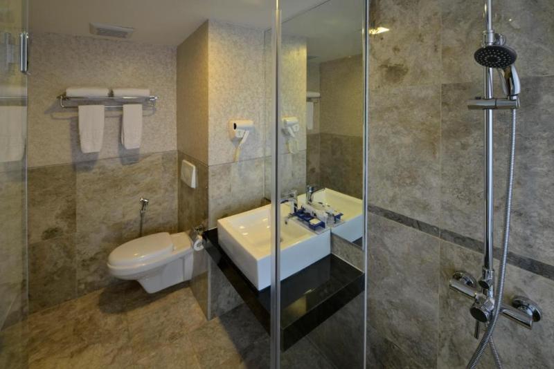 Serela Merdeka By Kagum Hotels Bandung Ngoại thất bức ảnh